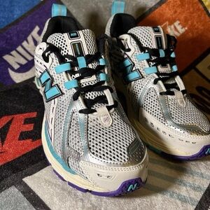 New Balance 1906R Size 10 Men’s in White Aqua and Purple